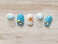 ツヤと透明感を閉じ込めて。秋ネイルは“マット”で攻める