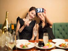 「顔小さいね」って言われたい♡簡単メリハリ小顔メイクの基本をお勉強！