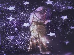 指先にきらめきプラス。“ゴールドネイル”で上品×透明感のあるオンナに