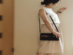 【#whatsinmybag】イイ女は荷物が少ないから。ミニバッグに最小限入れる4つのもの