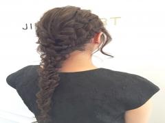 おしゃれ女子必見！真似したくなる♡激カワ三つ編みヘアアレンジ一覧♫