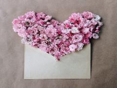 すべての片思いに送るー。その恋に必要な10の〈勇気〉教えます♡