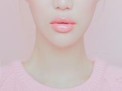 くすんだ唇にサヨナラして。透明感あふれるシアーリップで女を格上げ