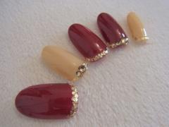 いつものネイルに"ボルドー"をプラスして。秋の流行色を指先から取り入れよう！