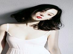 きつい印象になるのはイヤ！小さな目を自然と大きく見せるメイクプロセス♡