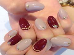 指先から秋に染まりましょう。大人のための秋ネイルカタログ