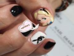 シュワっとはじける清涼感＊コカ・コーラネイルと一緒に夏をかけぬけて。