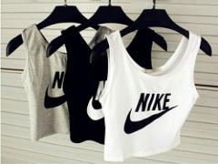 POPにもカジュアルにも…スポーツを手元から取り入れてみない？スポーツブランドネイル♡