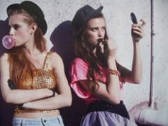 シミ、うまく隠せたのにっ！「コンシーラーが浮いてくる問題」解決します◯