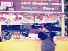 △でコンプレックスを「上品」に。短い爪でも似合うトライアングルネイルのすすめ