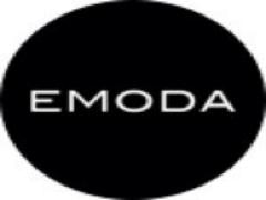 こっくり深く、モードにきめましょ。魅せる「秋の大人顔レッドメイク」