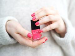 潔くシンプルに。秋のセルフネイルはワントーンで完成させる