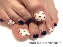 《秋ネイル》夏だけで終わり？秋も人気デザインのフットネイルをしなきゃ始まらない♡