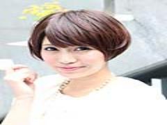セミショートでいいとこどりの大人かわいいヘアスタイルに！