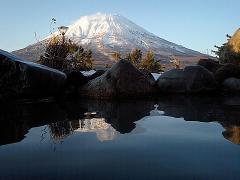 最高の贅沢。思わず感動してしまう絶景の温泉5選。