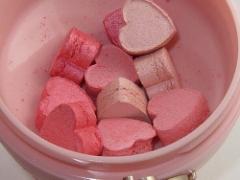 かわいさに色気をプラス。レースアップネイルでキュートでセクシーな指先に♡