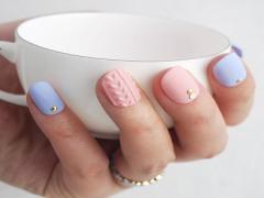 寒〜い季節だからこそできるこのデザイン。冬のネイルはケーブルニットをinして可愛く