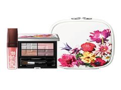 11月7日エストから素敵女子になれちゃうクリスマスコフレが登場♡