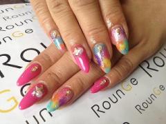 見ているだけで笑顔になれちゃう♡ポップなネイル特集！！