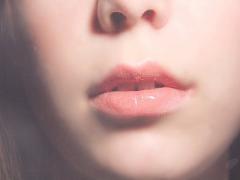 ノーメイクだって可愛い♡ぷるんっとピンクの〝すっぴん唇〟になる方法