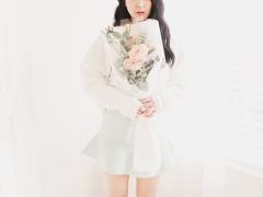 〈部位別〉水とオンナのぷるんっな関係。髪もお肌もキレイの素は“潤い×保湿”なの