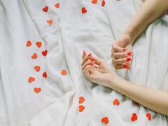 手が老けると見た目も老ける。”おばさん手”にならないためのメゾット