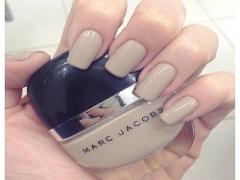 秋は攻めすぎない‘守りcolor’のベージュで大人の余裕を見せつけて♡