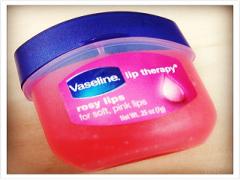 ［ワセリン］ついに日本上陸♡超ミニサイズのピンクリップ