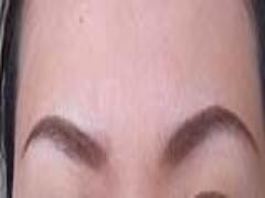 実は“かっくん角度眉”こそ、イマドキ眉が作りやすい。ナチュふわ眉GETの手引き