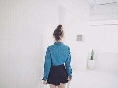 腹チラだって余裕なの♡1回30秒「鎖骨ひねりストレッチ」で憧れのほっそりウエストに