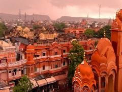 ただ歩くだけできゅん。街中の建物がぴんくに染まった街「ジャイプール」