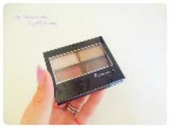 ￥1500でこの発色。RIMMEL“ロイヤルヴィンテージアイズ”で魅惑の瞳を手に入れよ