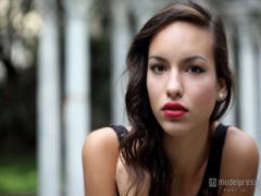 おブス顔を引き起こす顔凝り解消5つの方法