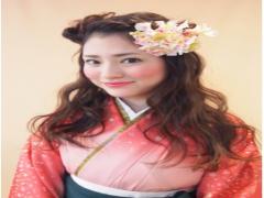 卒業式は一日ヘアスタイルチェンジなし！袴にもドレスにも似合う髪型！
