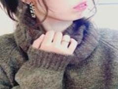 大人可愛さ溢れる、冬のモテネイルは〔くすみピンク〕で叶えるの♡