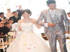 幸せを願って”サムシングブルー”を。花嫁さんにおすすめしたいネイルデザイン