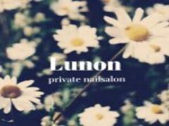 少しでも大人っぽくみられたい。シンプルだけどピンクを使った大人可愛いネイル♡