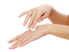 塗るだけで満足してない？ハンドクリームでマッサージして一石二鳥♡