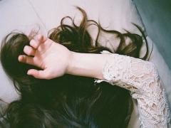 枝毛・パサつき卒業宣言。触れたくなる基本のちゅるりん髪の作り方