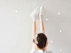 生脚禁止令！足のボツボツ毛穴の黒ずみは、間違った◯◯が原因です。