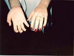 その指輪とネイル、雰囲気合ってる？シンプルリングと個性的リングのネイル♡