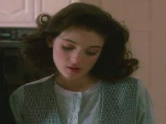 日常を離れて、自然に癒される毎日に。アースカラーネイルで手元に癒やしを