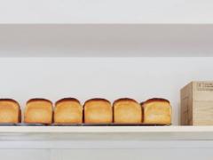 家に帰るまで待ちきれない！帰り道、駅のホームでつまみ食いしたくなるパン3選