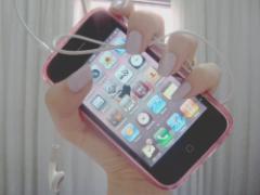 動きの遅いiPhoneを救え！簡単10秒・2ステップ操作でサクサク高速化する裏ワザ