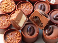 Forバレンタイン。本物より欲しがらせるチョコレートCOLORネイル