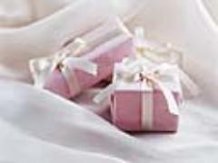 チョコとお揃いのラッピングして♡女の子らしさ溢れる4つのリボンネイル