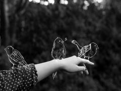 縦と横、あなたはどっち？〝線〟で魅せる細指ラインネイル20選