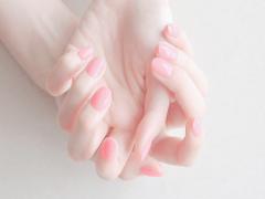 清楚な指先が結局イチバン。男ウケ上品ネイル特集