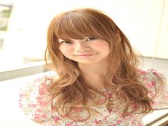 人気のアッシュ系ヘアカラーで透明感のあるおしゃれヘアに♡