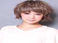 オフィススタイルにも合う暗めアッシュカラーで大人美人になる